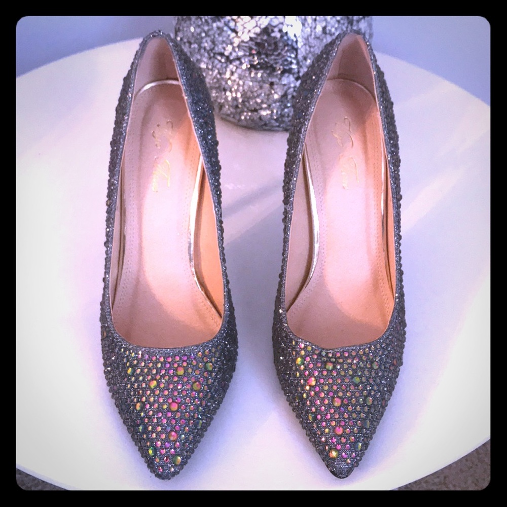 Rhinestoned pumps